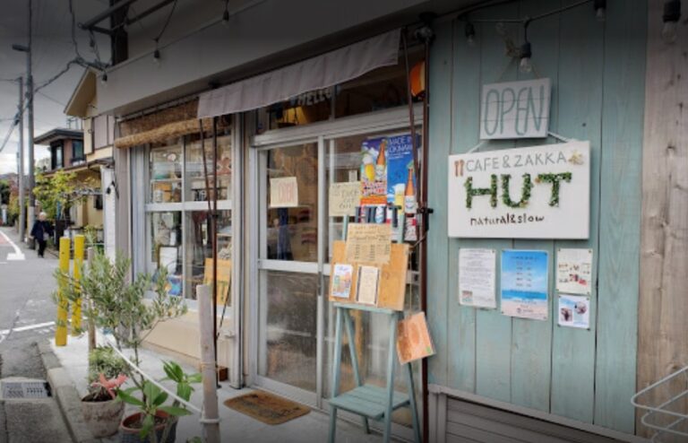 CAFE&ZAKKA HUT 写真2