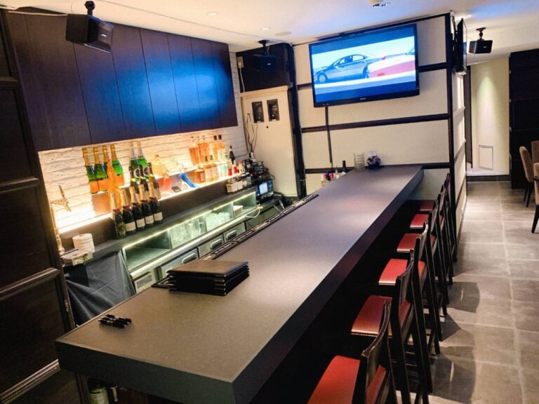 BAR & kitchen Lm. 写真2